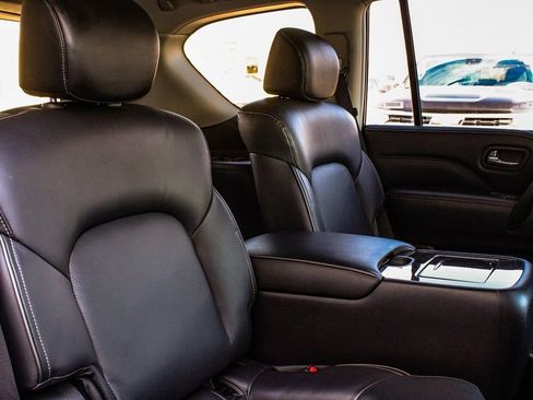 Used 2024 INFINITI QX80 Luxe image 41