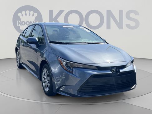 Used 2025 Toyota Corolla LE FWD image 7