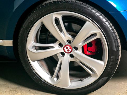 Used 2016 Bentley Continental GT V8 S image 23