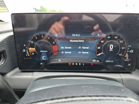 Used 2025 Ford Mustang Coupe RWD image 18