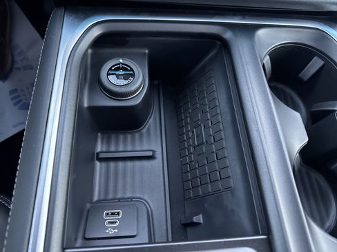 New 2025 Ford Expedition Platinum w/ Stealth Performance Package image 35