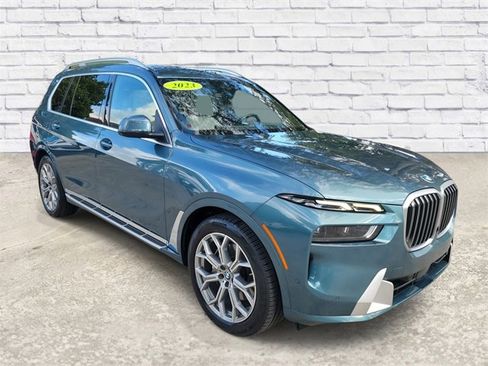 Used 2023 BMW X7 xDrive40i w/ Premium Package image 5
