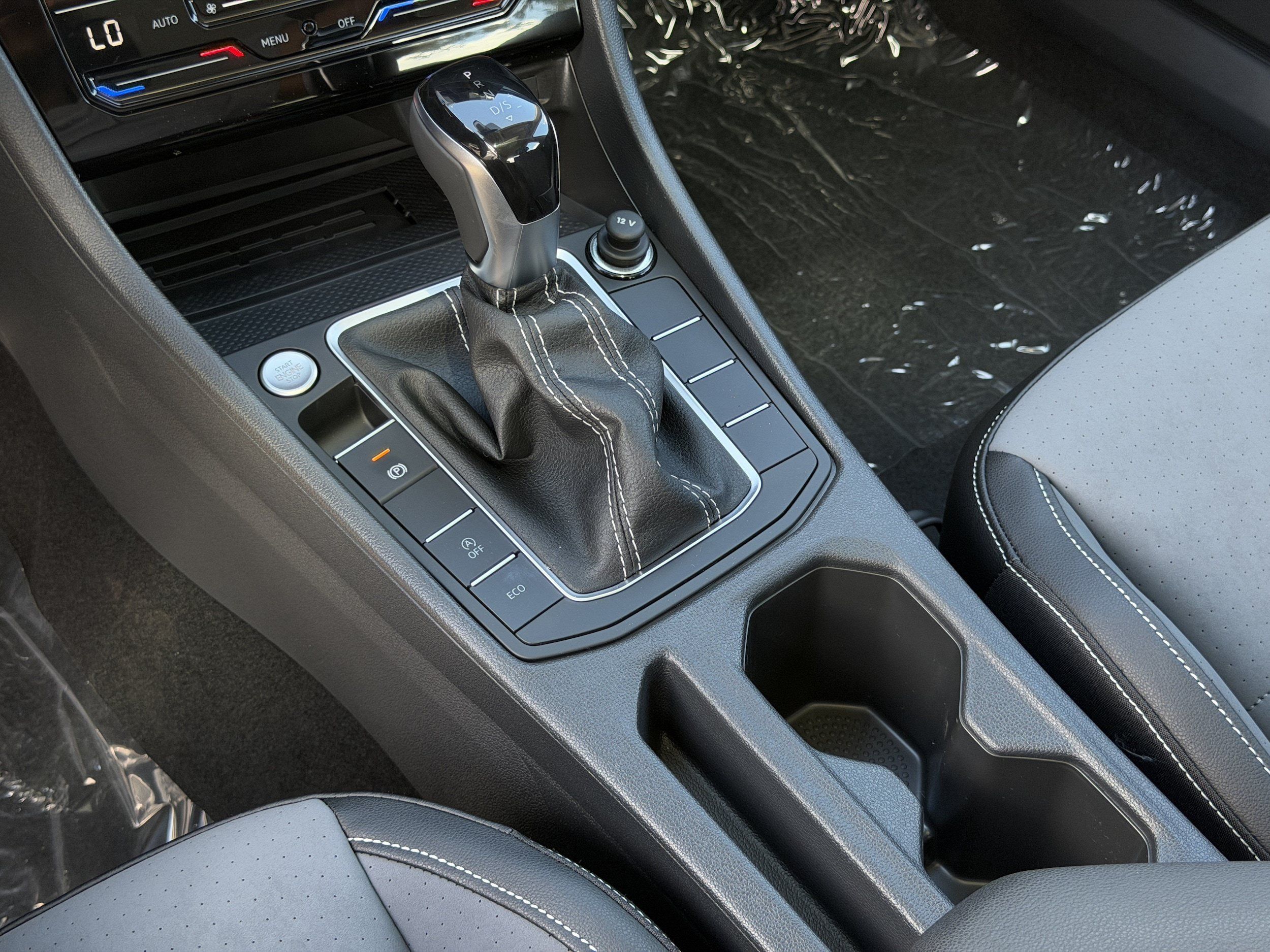 New 2027 Volkswagen Jetta SE FWD image 28