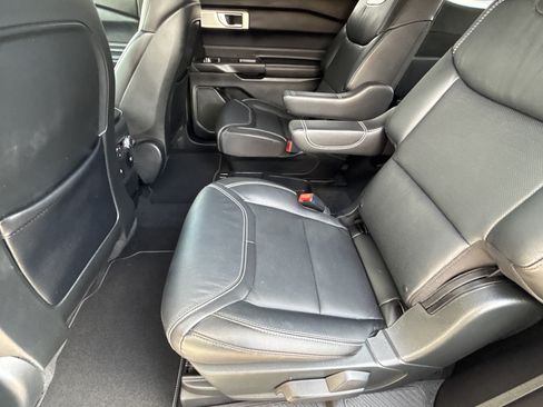 Used 2020 Ford Explorer ST w/ ST Street Pack AWD/4WD image 17