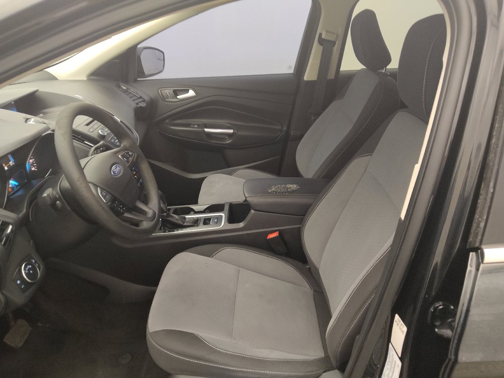 Used 2018 Ford Escape SE FWD image 17