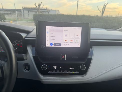 Used 2024 Toyota Corolla SE image 15