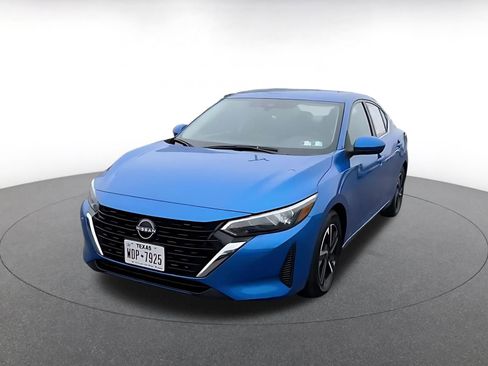 Used 2025 Nissan Sentra SV image 6