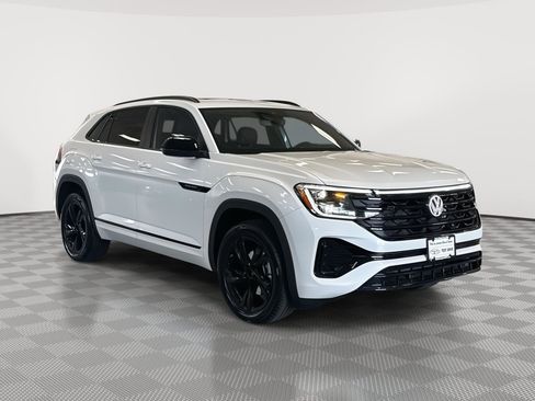 New 2026 Volkswagen Atlas Cross Sport SEL R-Line AWD/4WD image 3
