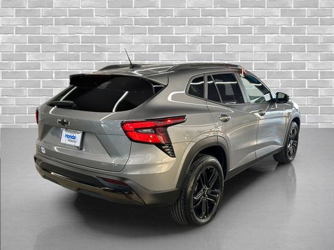 Used 2024 Chevrolet Trax ACTIV w/ Driver Confidence Package image 5