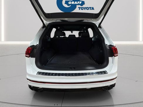 Used 2022 Volkswagen Tiguan SE R-Line AWD/4WD image 27