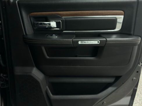 Used 2018 RAM 2500 Laramie image 28