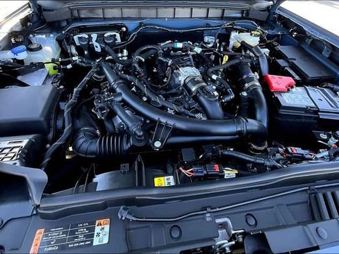 New 2025 Ford Bronco Badlands image 11