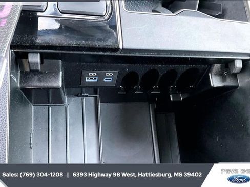 Used 2022 Toyota Tundra Limited image 24