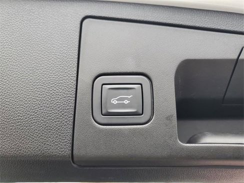 Used 2019 Cadillac XT4 Premium Luxury w/ LPO, Midnight Sport Package image 37