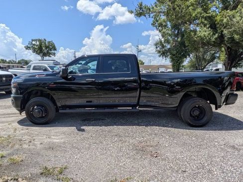 New 2026 RAM 3500 Tradesman AWD/4WD image 6