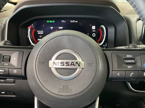 Used 2021 Nissan Rogue Platinum FWD image 16