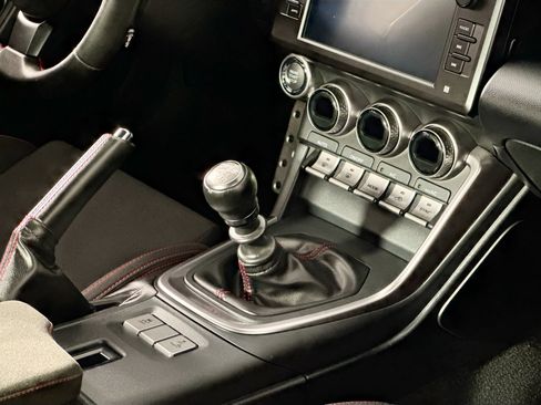 Used 2024 Subaru BRZ Premium image 31