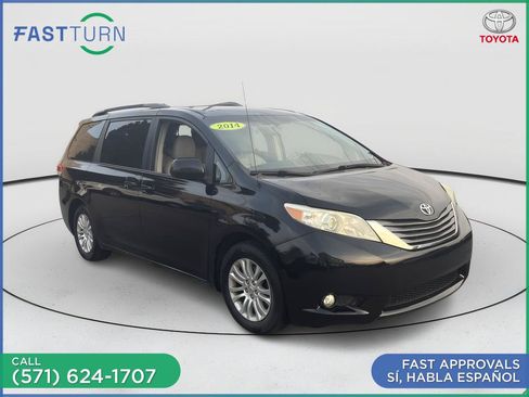 Used 2014 Toyota Sienna XLE FWD image 7