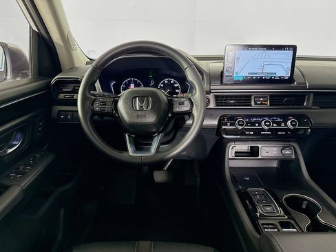 Certified 2023 Honda Pilot Touring image 28