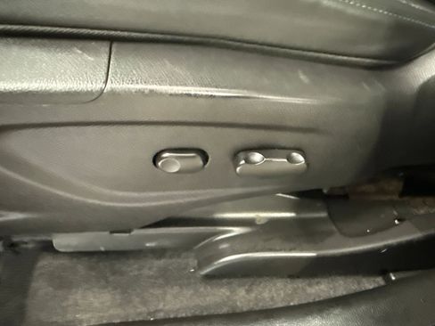 Used 2016 Chevrolet Trax LT w/ LT Convenience Package AWD/4WD image 18