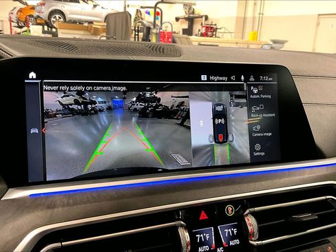 Used 2021 BMW X5 xDrive40i w/ M Sport Package image 32