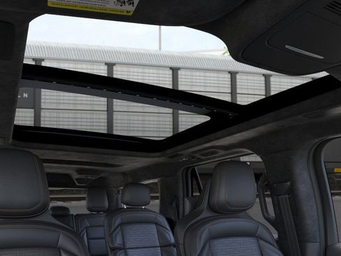 New 2026 Lincoln Navigator L Black Label AWD/4WD image 22