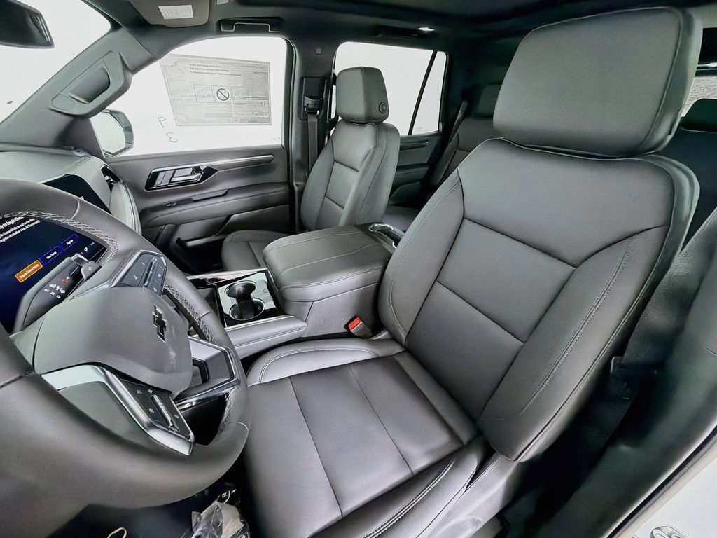 New 2026 Chevrolet Tahoe Z71 w/ Comfort Package AWD/4WD image 19
