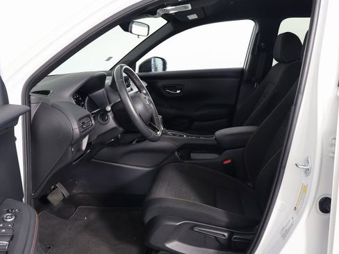 Used 2024 Honda HR-V Sport image 10