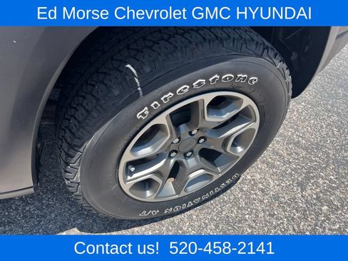 Used 2020 Jeep Cherokee Trailhawk AWD/4WD image 23