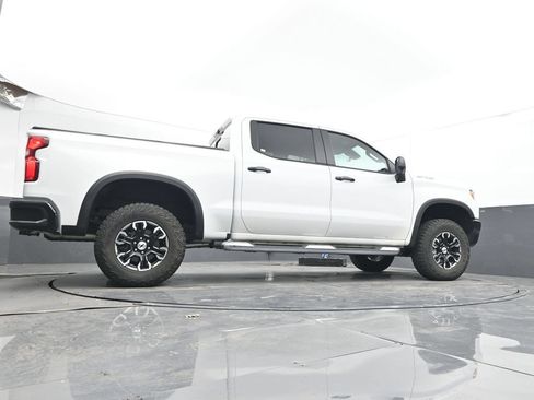 Used 2024 Chevrolet Silverado 1500 ZR2 w/ Technology Package AWD/4WD image 30
