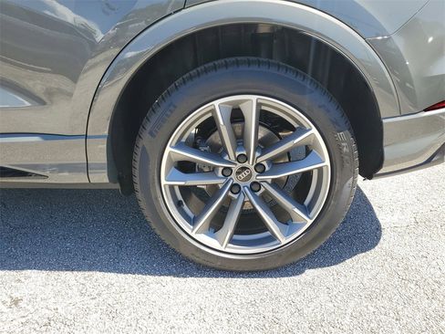 New 2025 Audi Q3 2.0T Premium image 30