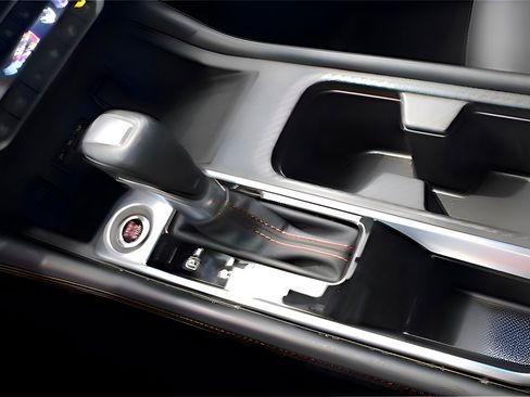 Used 2025 Nissan Sentra SR w/ SR Premium Package image 16