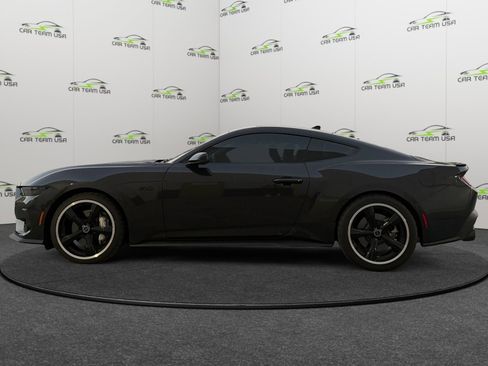 Used 2024 Ford Mustang GT Premium image 3