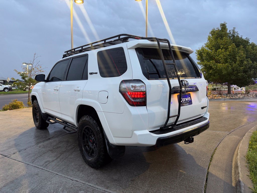 Used 2018 Toyota 4Runner TRD Pro AWD/4WD image 5