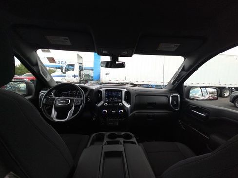 Used 2019 GMC Sierra 1500 Elevation w/ Elevation Value Package image 12