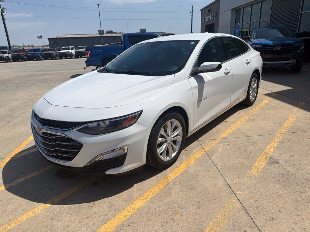 Used 2023 Chevrolet Malibu LT FWD image 3