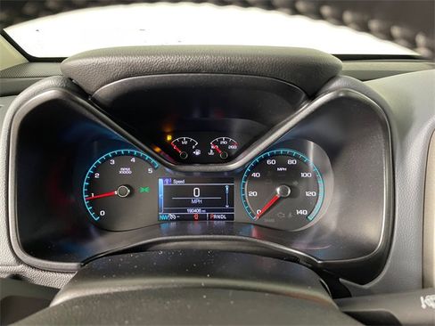 Used 2017 Chevrolet Colorado Z71 image 5