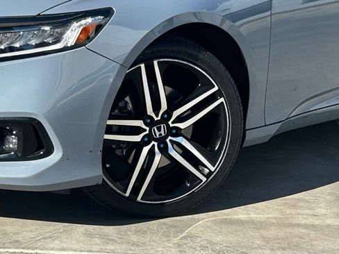 Used 2022 Honda Accord Sport image 4