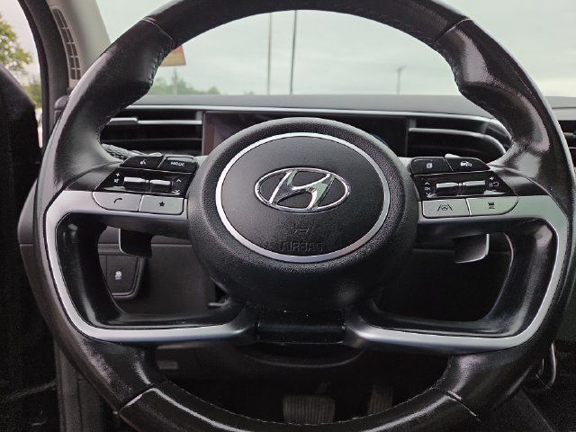 Certified 2022 Hyundai Tucson Limited AWD/4WD image 17