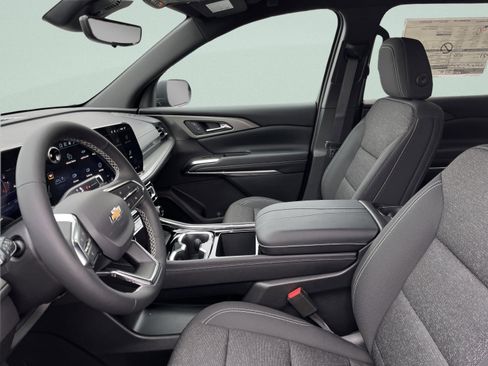 New 2026 Chevrolet Traverse LT w/ Driver Confidence Package image 14