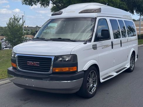 Used 2014 GMC Savana 1500 RWD image 2