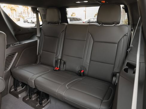 Used 2023 GMC Yukon Denali AWD/4WD image 44