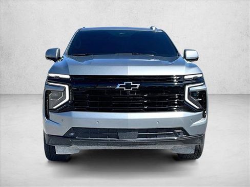 Used 2025 Chevrolet Suburban RST w/ Comfort Package image 3