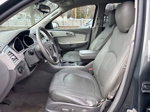 Used 2011 Chevrolet Traverse LT w/ Personal Connectivity Package image 11