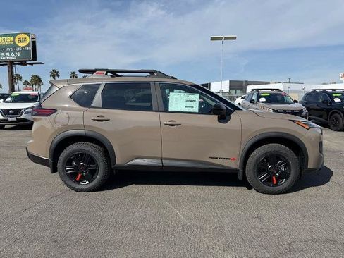 New 2026 Nissan Rogue SV w/ Rock Creek Premium Package AWD/4WD image 7