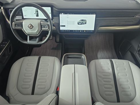 Used 2023 Rivian R1S Launch Edition AWD/4WD image 27