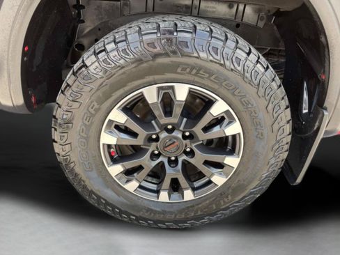 Used 2021 Nissan Titan PRO-4X w/ Pro-4x Convenience Package AWD/4WD image 36