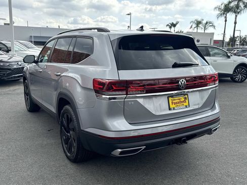 New 2026 Volkswagen Atlas SE FWD image 3