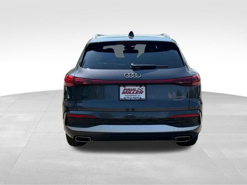 Used 2025 Audi Q5 Premium Plus AWD/4WD image 8