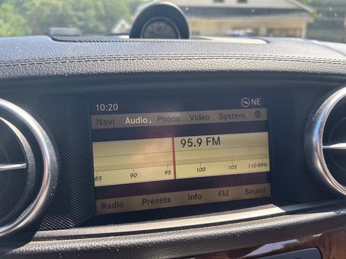 Used 2013 Mercedes-Benz SL 550 image 21